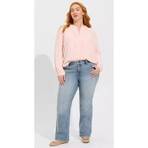 Torrid Plus 3X Georgette Pintuck Blouse Light Pink Long Sleeves Pleated Front